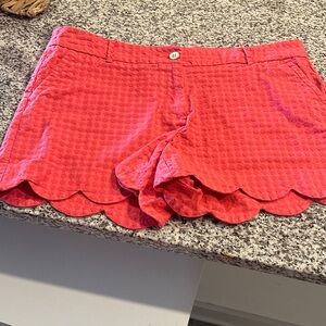 Crown & Ivy Pink Scalloped Hem Shorts